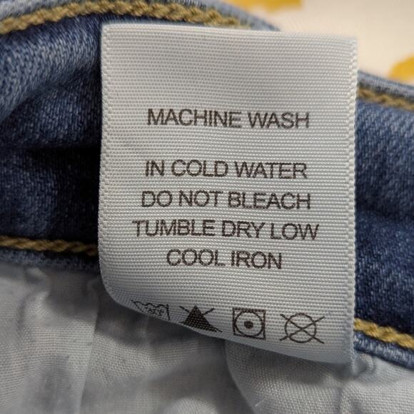 Judy Blue Mid Rise Straight Fit Women's Denim Jeans Sz 14W - Picture 15 of 15